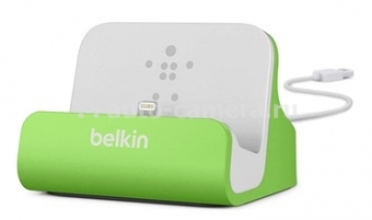 Док-станция для iPhone 5 / 5S Belkin Charge + Sync Dock, цвет green (F8J045btGRN)